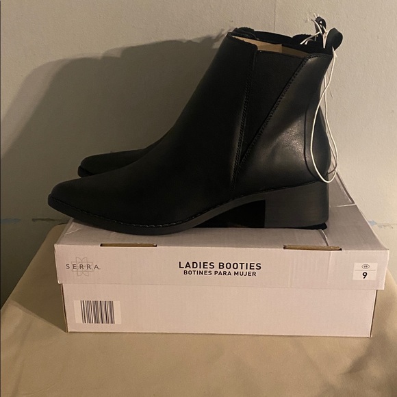 Booties - Picture 3 of 8